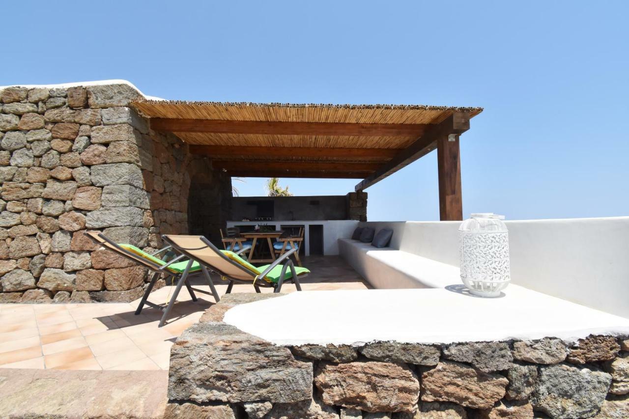 Hotel Dammusi Il Carrubo à Kamma Extérieur photo